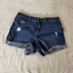 Blue boyfriend shorts size 8 but can fit a size 6 as well